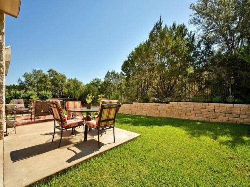 13204 Appaloosa Chase Dr, Austin TX  78732-2057 exterior