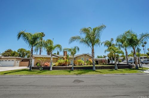 9702 Campus Dr, Anaheim, CA 92804-3410