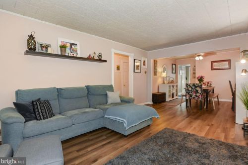 41 Andaloro Way, West Deptford NJ  08093-1640 exterior