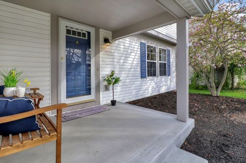 1373 Village Dr, Marysville, OH 43040-8961