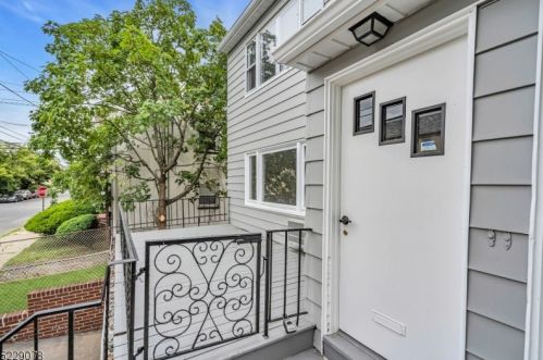 87 Melville Pl, Irvington NJ  07111-3048 exterior