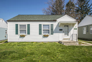 15318 Montrose Ave, Cleveland, OH 44111-1074