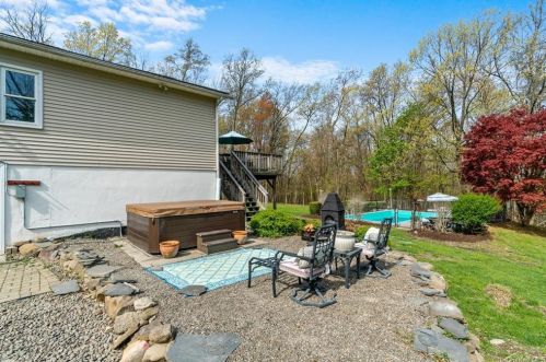 38 Spring Rd, Washingtonville, NY 10992-1830