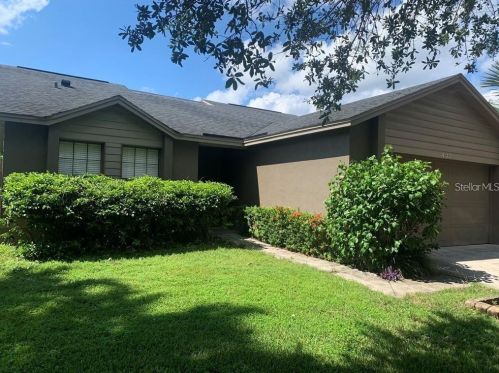 402 Wild Fox Dr, Casselberry, FL 32707-5220