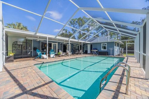 6100 Green Blvd, Naples FL  34116-4824 exterior