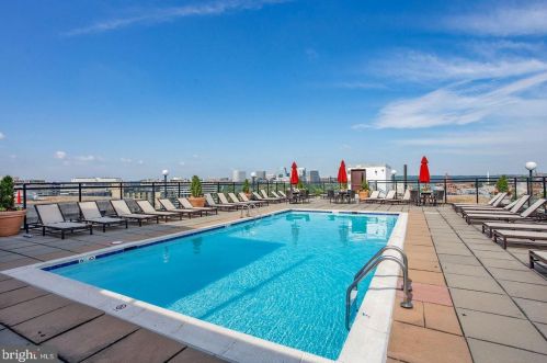 940 25th St, Washington DC  20037-2100 exterior