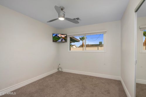 8649 Plz Ave, Scottsdale AZ 85250-6706 exterior