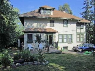 1909 Woodland Ave, Duluth MN  55803-2465 exterior