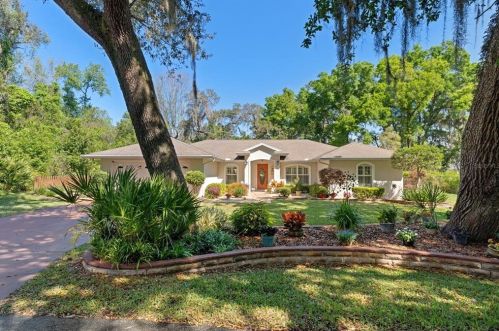 84 Hunting Lodge Dr, Inverness, FL 34453-1251