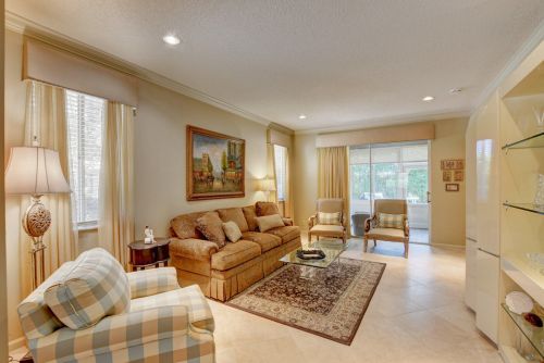 6798 Via Regina, Boca Raton FL  33433-3927 exterior