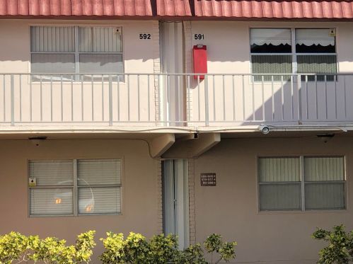 591 Saxony M, Delray Beach, FL 33446-1030
