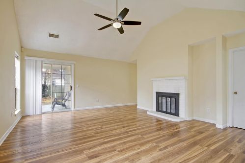 130 Chandler Dr, Ladson SC  29456-4800 exterior