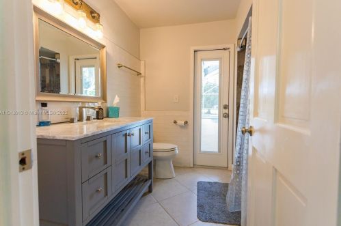 16745 Wiltshire Dr, Town Of Loxahatchee Groves FL  33470-4060 exterior