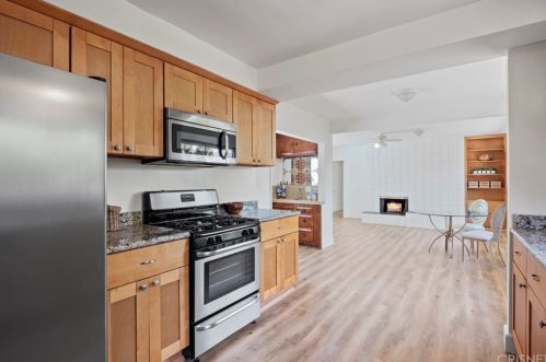 3653 El Caminito, Glendale CA 91214-1716 exterior