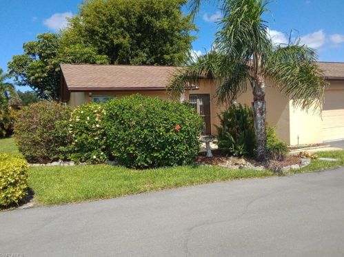 4171 Lakewood Blvd, Naples, FL 34112-6117