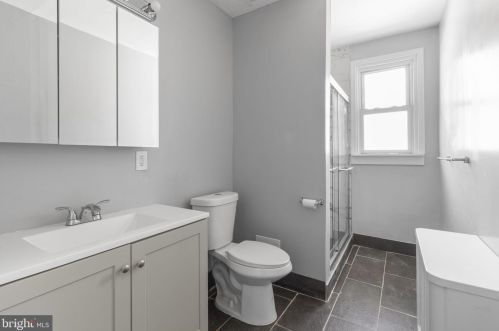 125 Chew Ave, Philadelphia PA 19120-0025 exterior