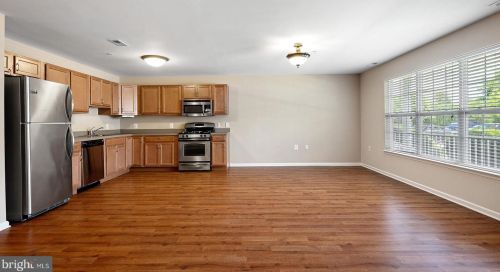 609 Sunflower Way, West Deptford, NJ 08051-2295