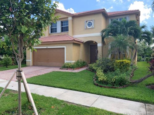 3349 173rd Ter, Hollywood, FL 33029-1641