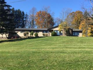 1524 Harmony Rd, Akron, OH 44333-2330