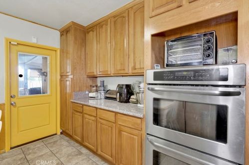 2561 Oregon Ave, Long Beach CA  90806-2826 exterior