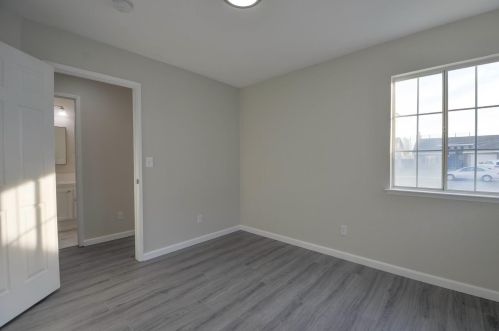 490 Santa Barbara St, Los Banos CA  93635-6324 exterior