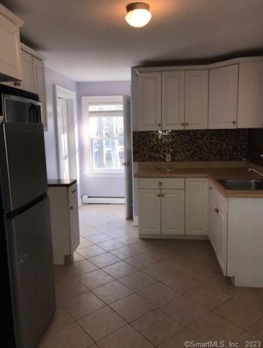 345 Stillson Rd, Waterbury CT  06705-1643 exterior