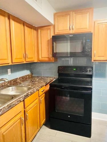 1921 Dr Martin Luther King Jr St, Saint Petersburg FL  33704-4223 exterior