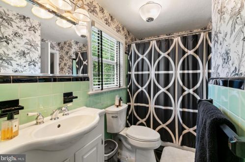 217 White Horse Pike, Camden NJ  08106-1307 exterior