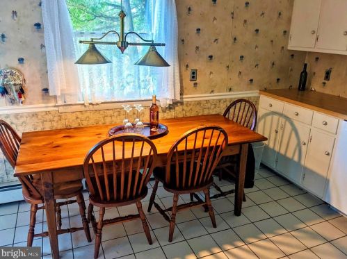 623 Crescent Ave, Lansdale PA 19446-3203 exterior