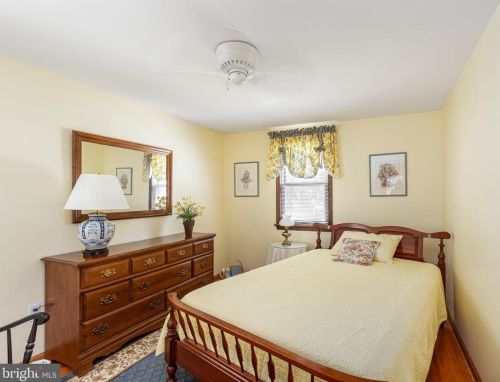 27 Brandywine Dr, Berlin Boro NJ  08009-2225 exterior