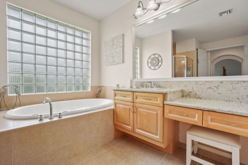 523 Squire Johns Ln, Palm City FL  34990-7824 exterior
