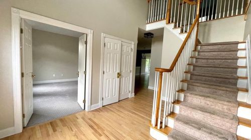 34 Auburn Knl, East Hampton CT  06424-1379 exterior