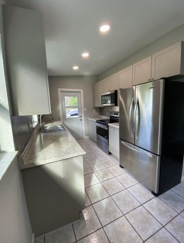 1011 Canal Dr, Cocoa FL  32926-4306 exterior