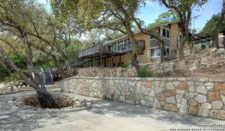 455 Prospect Hill Rd, Lake Hills, TX 78063-4328
