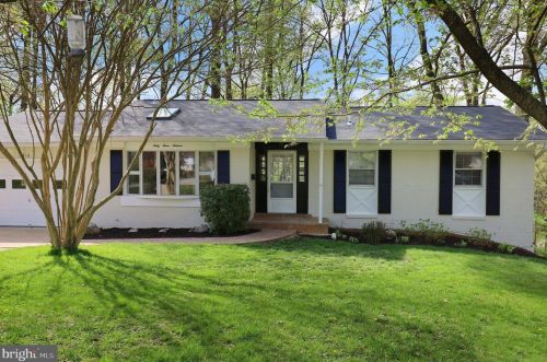 6316 Gormley Pl, Springfield, VA 22152-1938