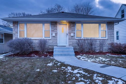 5752 28th Ave, Minneapolis, MN 55417-2733