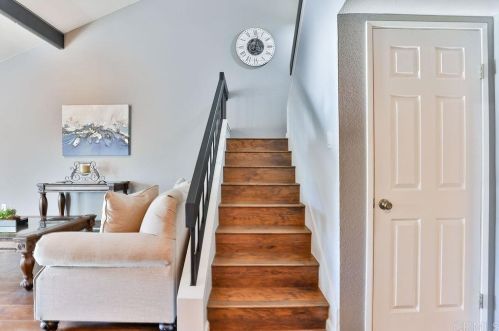 6916 Sandleford Way, San Diego, CA 92139-2967