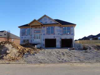 1505 Overlook Cir, Shelbyville, KY 40065-8453