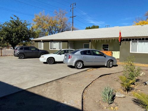 7229 Sterling Ave, San Bernardino, CA 92404-6132