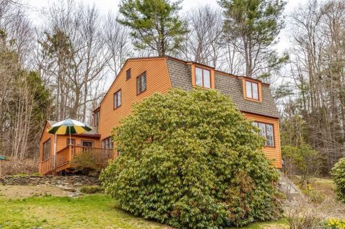 85 Litchfield Rd, Litchfield CT  06759-3000 exterior