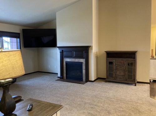 907 Lotus Trl, Menasha WI  54952-8852 exterior