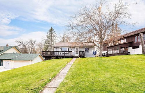1317 Lincoln Park Dr, Duluth MN  55806-1130 exterior