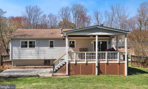 13705 Kerrydale Rd, Woodbridge VA  22193-4710 exterior