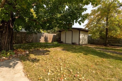 1213 Lark St, Alex MN 56308-2312 exterior