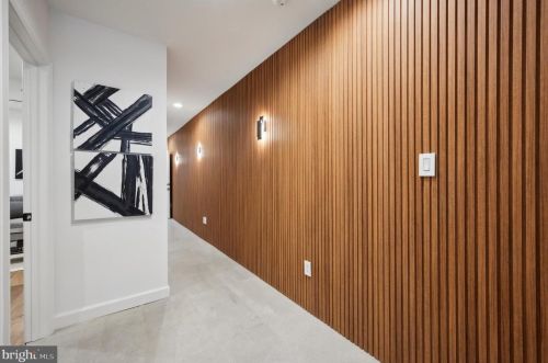 2037 Locust St, Philadelphia PA  19103-5613 exterior