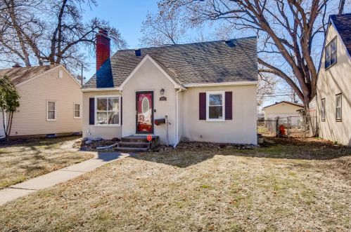 2052 3rd St, Saint Paul, MN 55119-4025