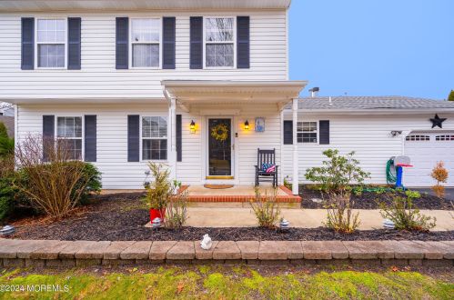 444 Vista Ct, Bricktown NJ  08724-5313 exterior