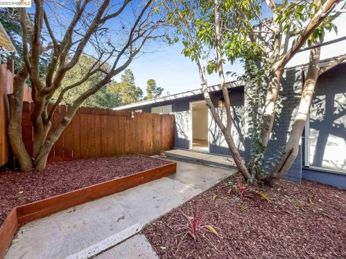 1451 Crestwood Dr, San Bruno CA  94066-1907 exterior