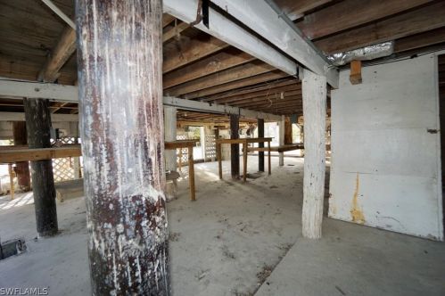 750 Matanzas Ct, Fort Myers Beach FL  33931-2120 exterior