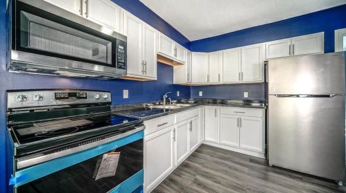 1736 Ames Pl, Saint Paul, MN 55106-2954
